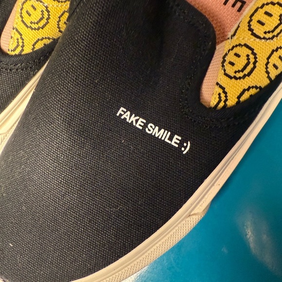 Straye Unisex Streetwear Black Slip-On Loafers - Picture 8 of 9